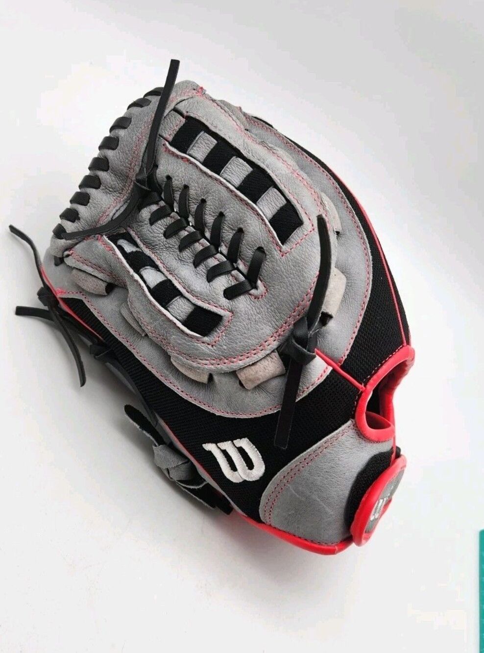 Wilson Genuine Leather FLASH LH Throw Fastpitch Glove Grey/Neon Orange. 11 1/2"